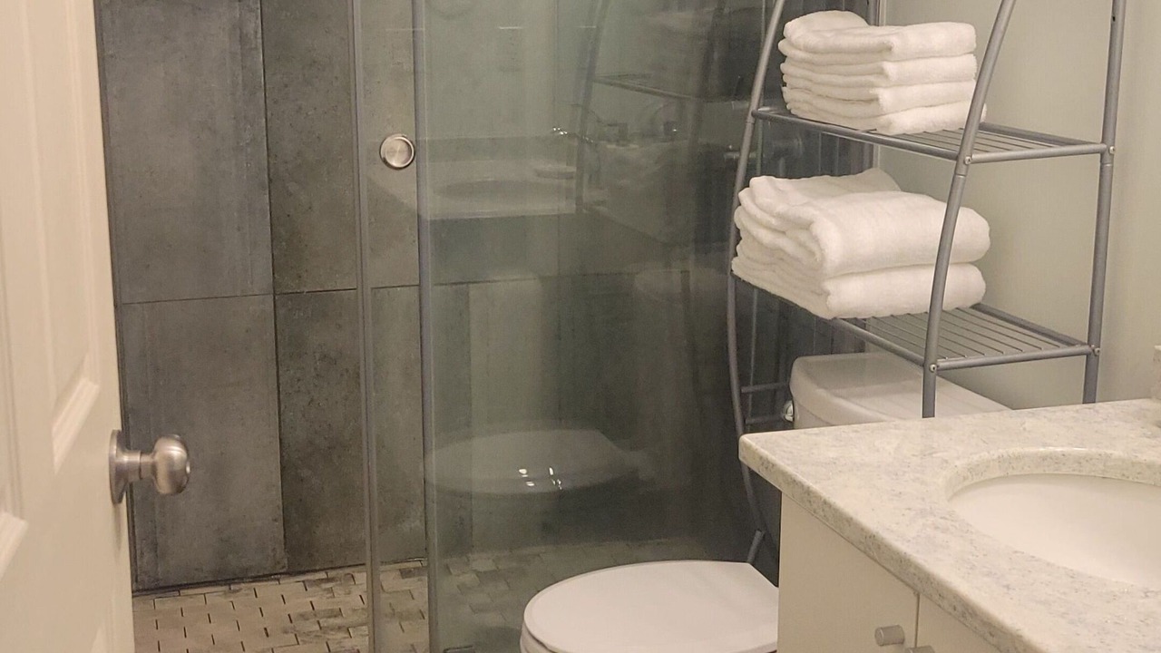 Photo of Bathroom in Renfrew-Collingwood