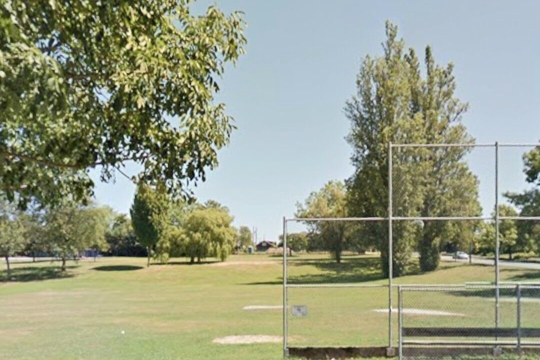 Photo of Others in Renfrew-Collingwood
