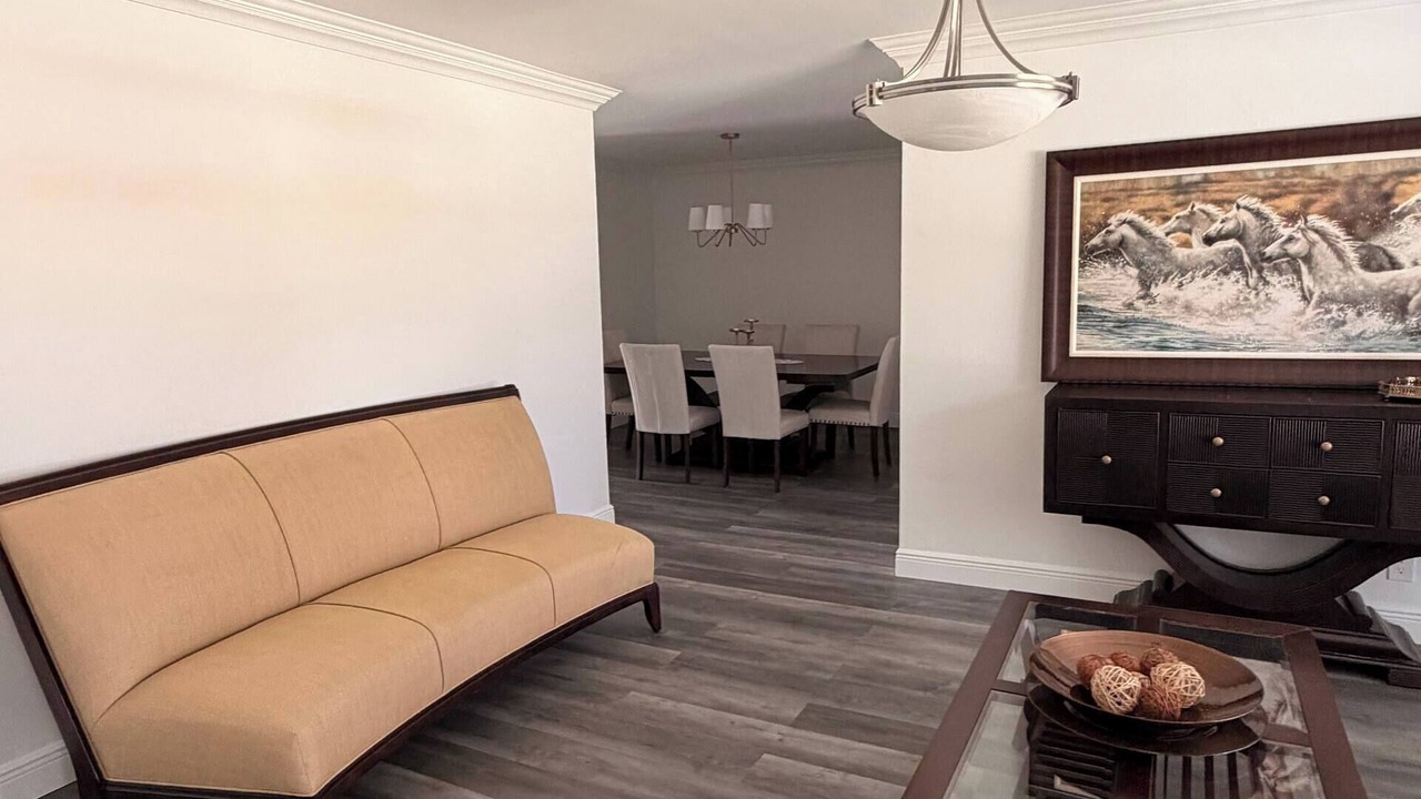 Photo of Livingroom in Deerfield Beach