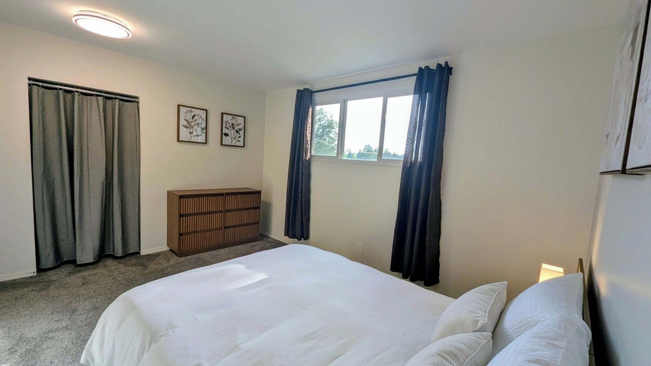 Photo of Bedroom in Red Deer