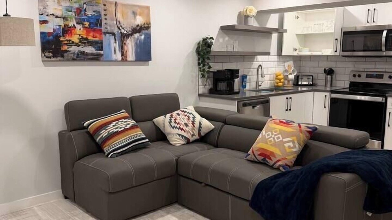 Photo of Livingroom in Leduc
