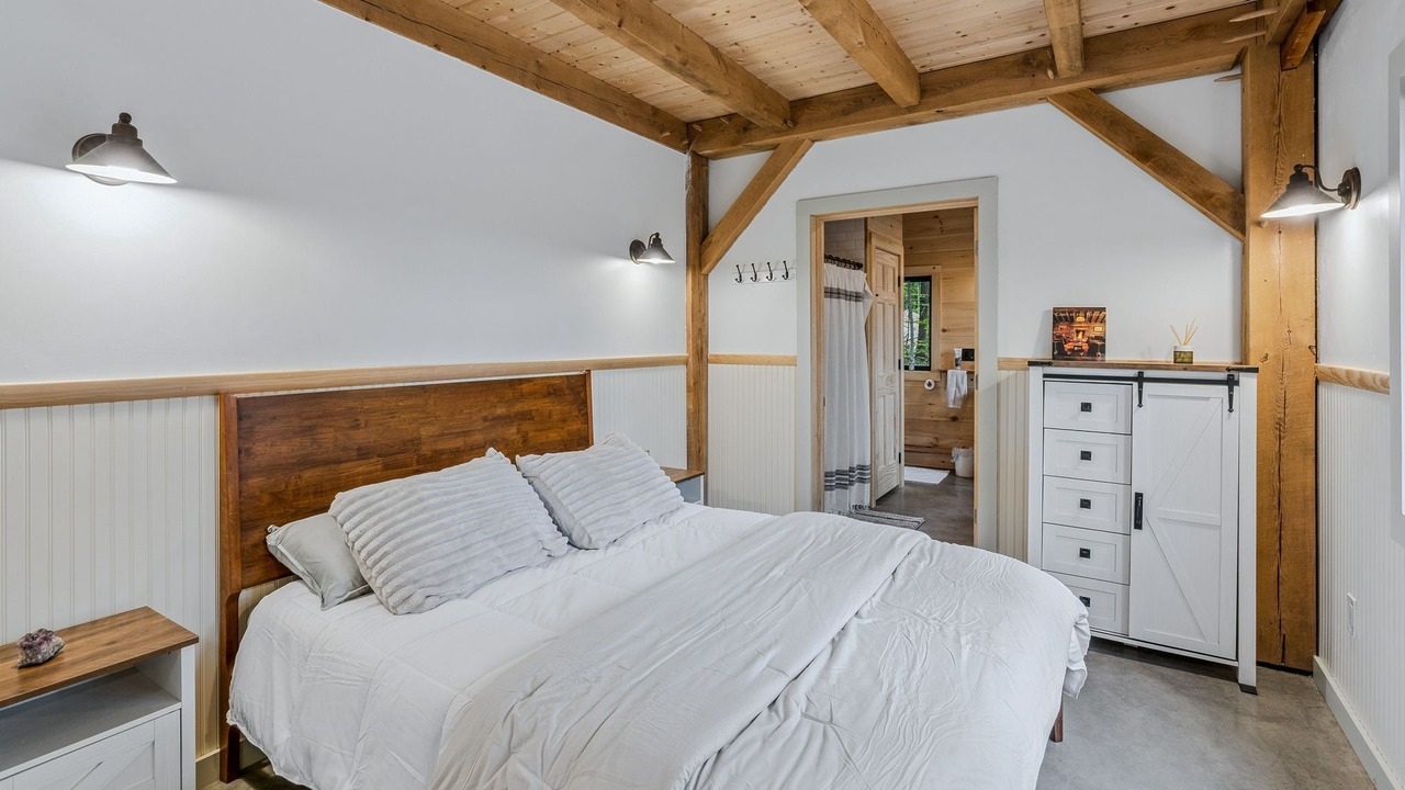 Photo of Bedroom in Strafford