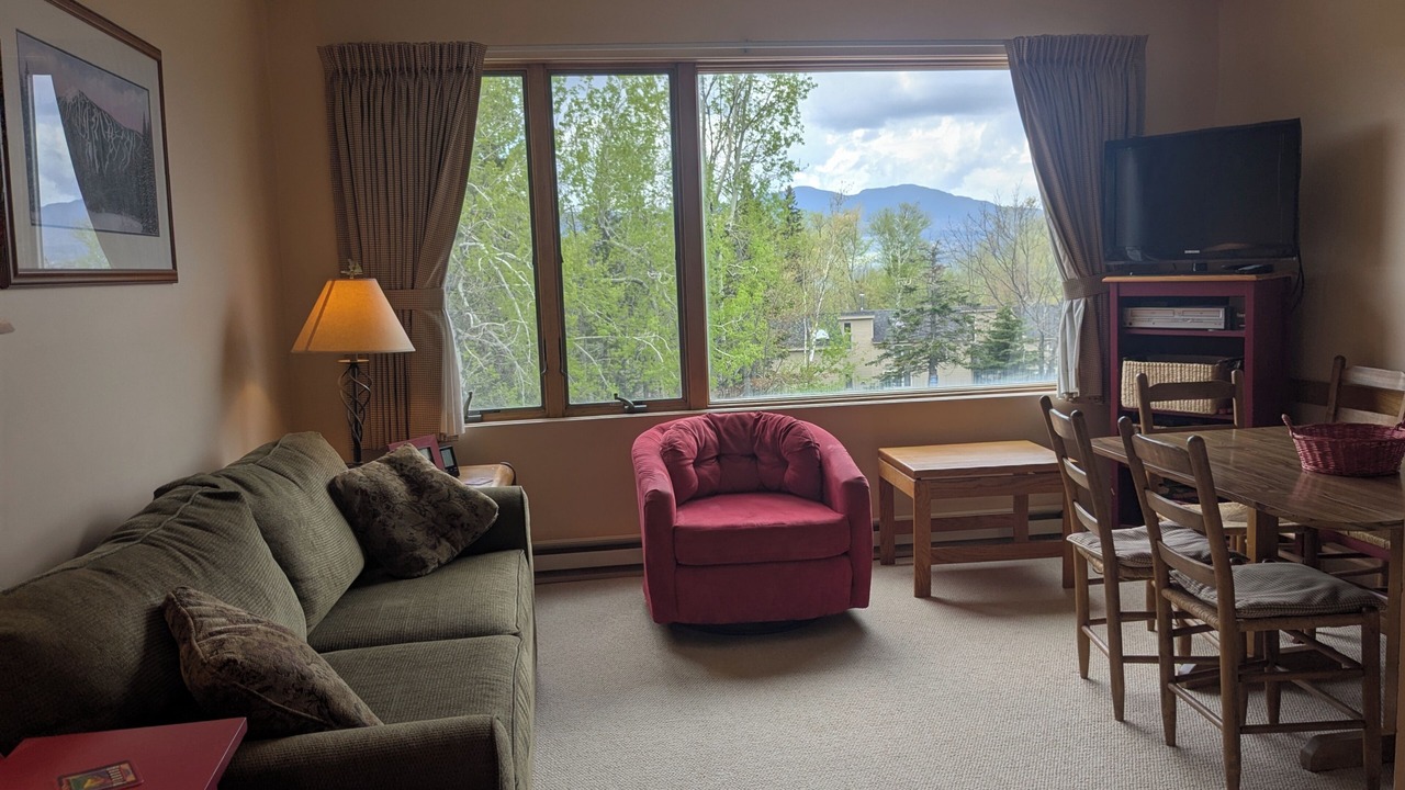 Photo of Livingroom in Carrabassett Valley