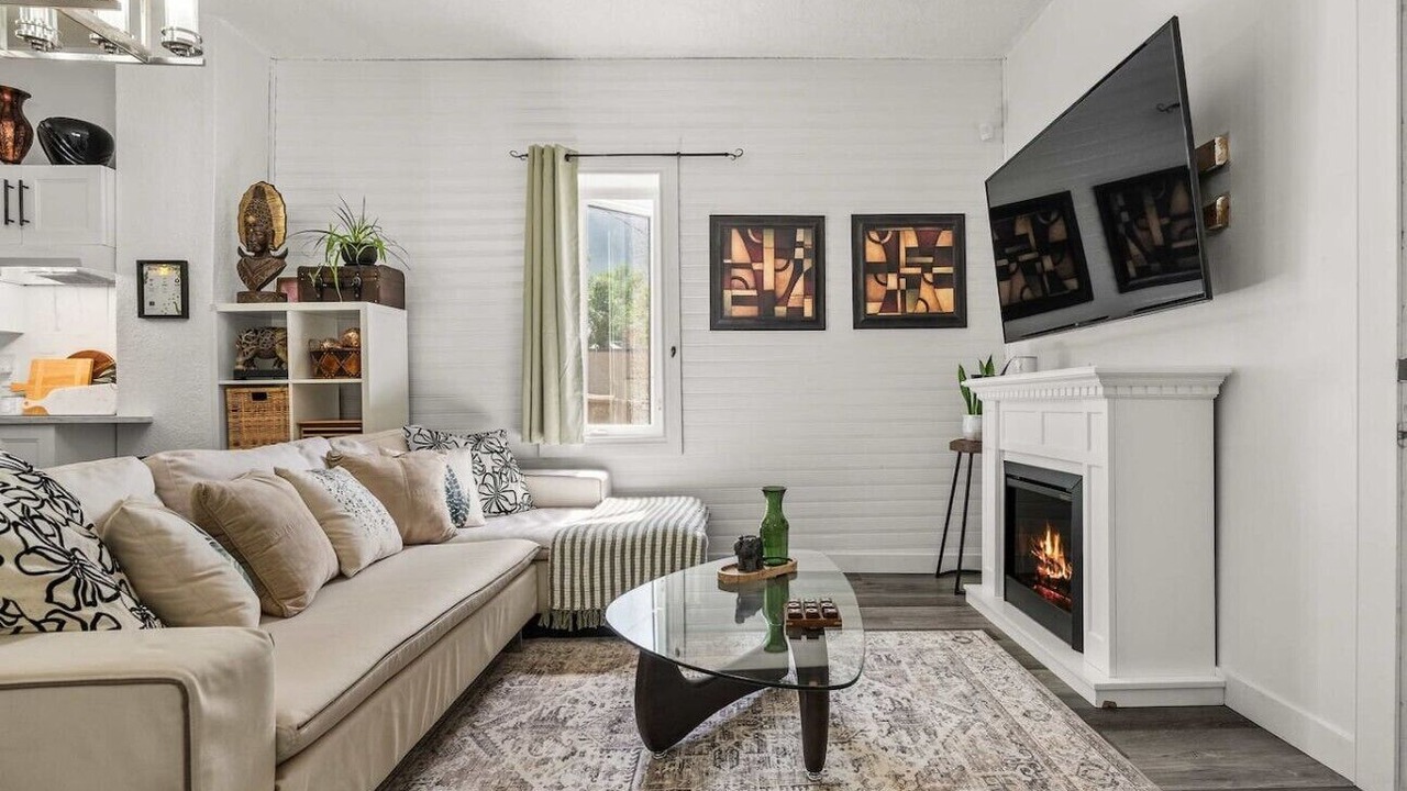 Photo of Livingroom in Drumheller
