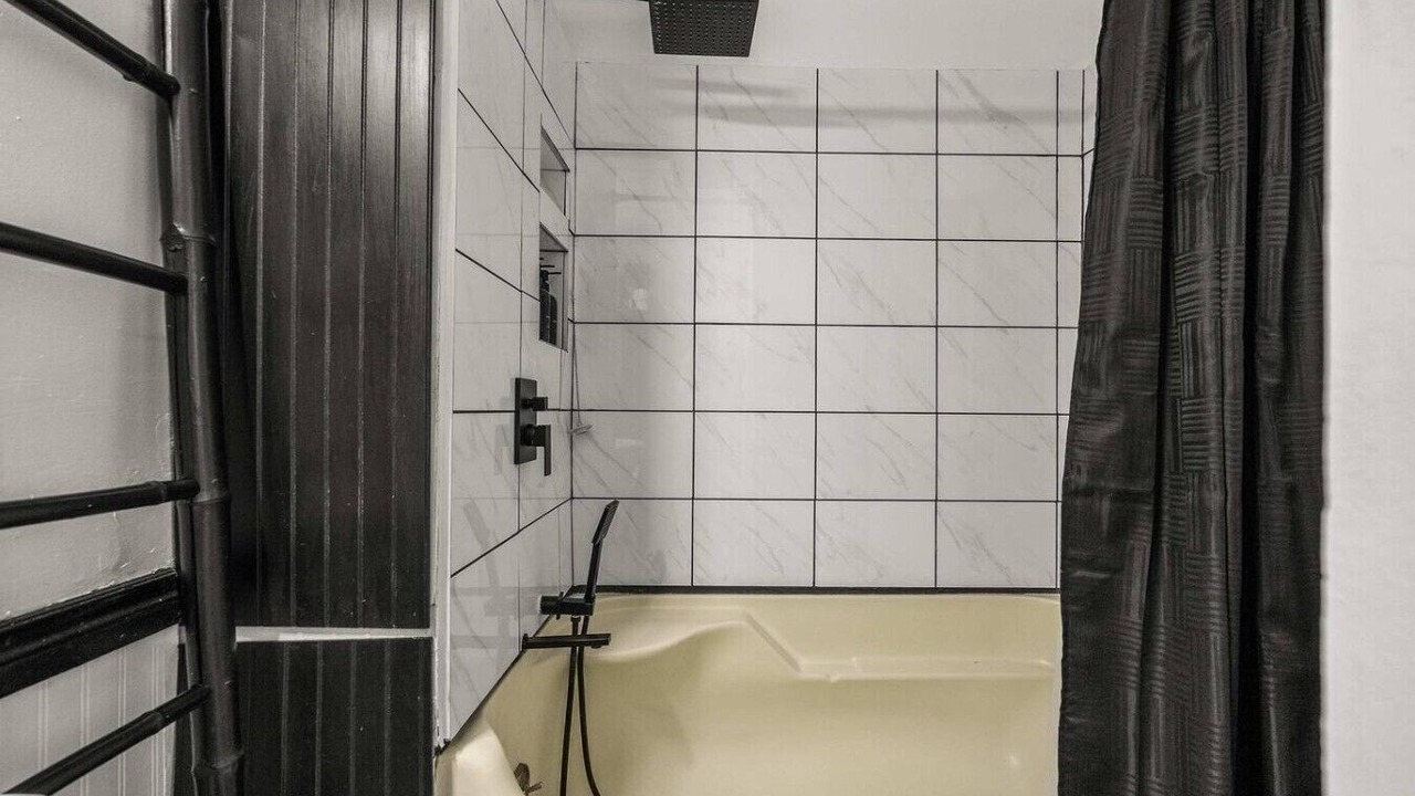 Photo of Bathroom in Drumheller