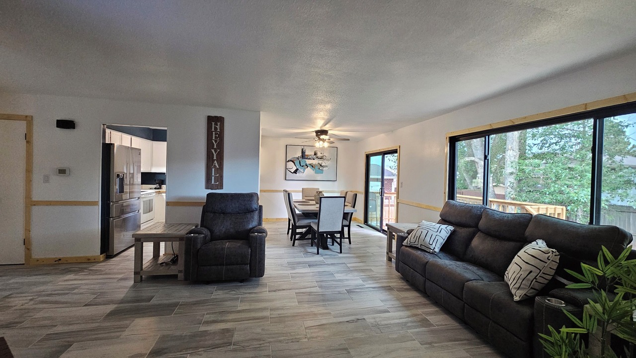 Photo of Livingroom in Laramie