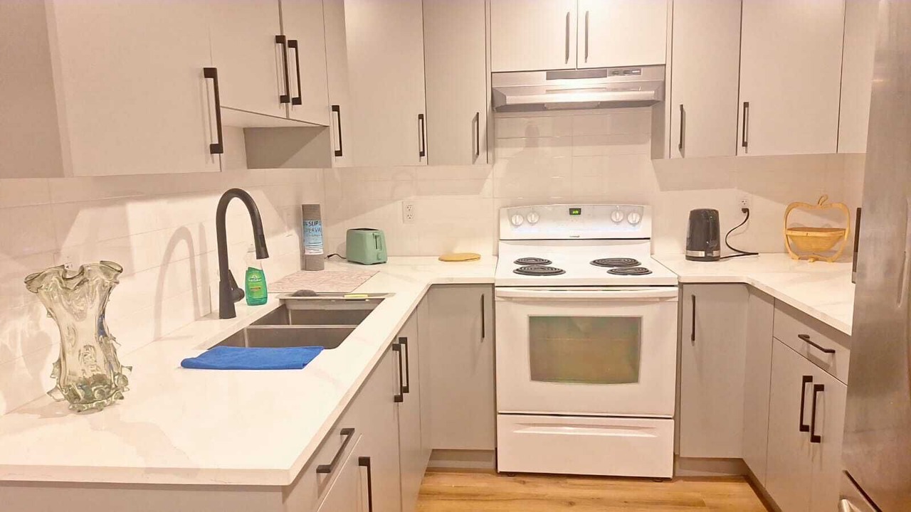 Photo of Kitchen in Division No. 11