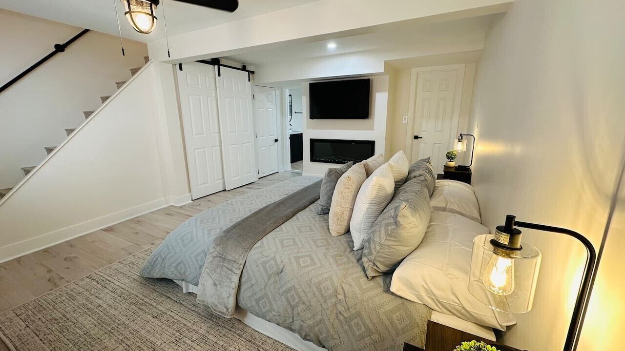 Photo of Bedroom in Basalt