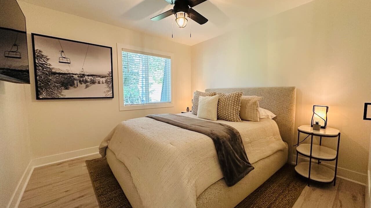 Photo of Bedroom in Basalt
