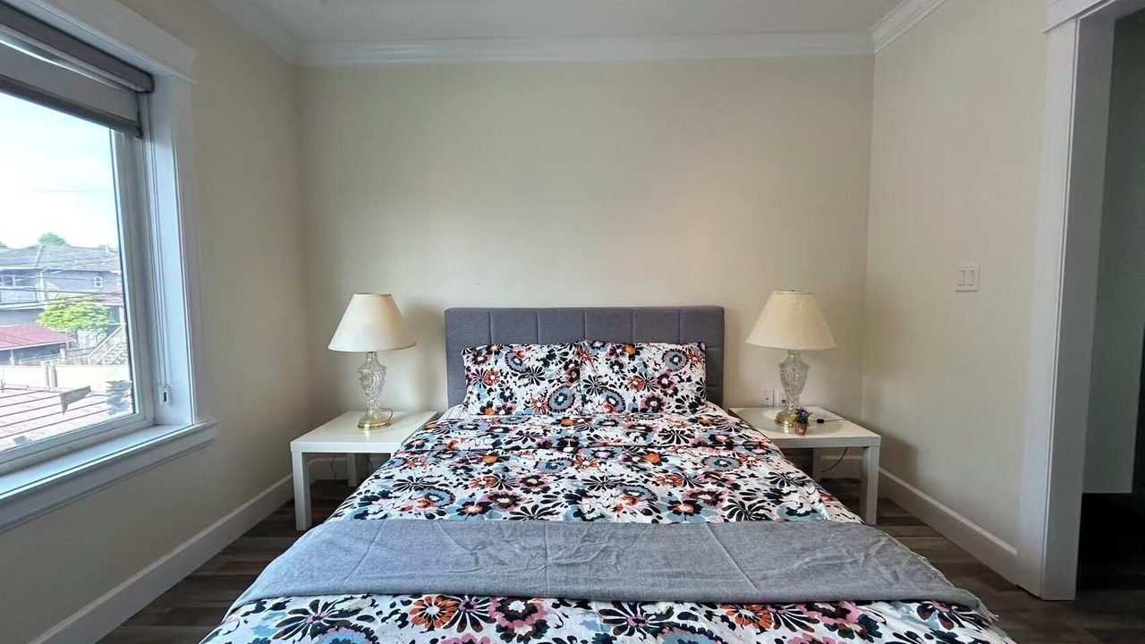 Photo of Bedroom in Sunset