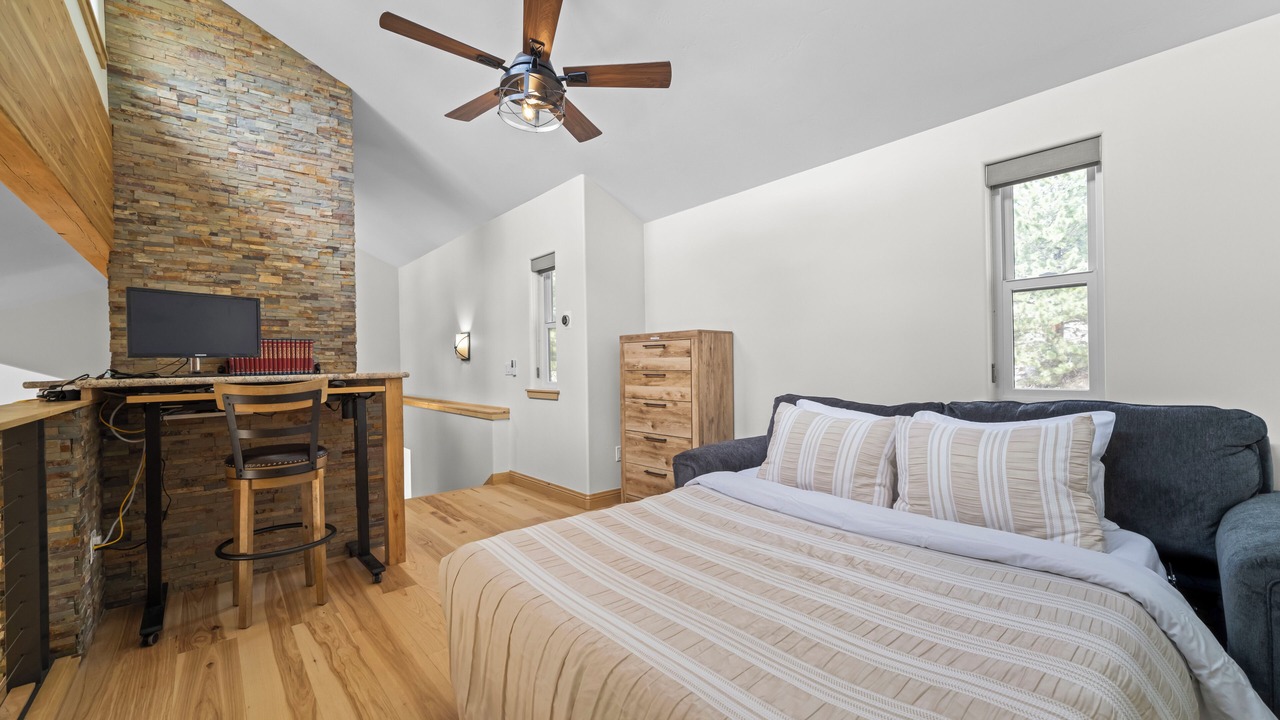 Photo of Bedroom in Twin Lakes