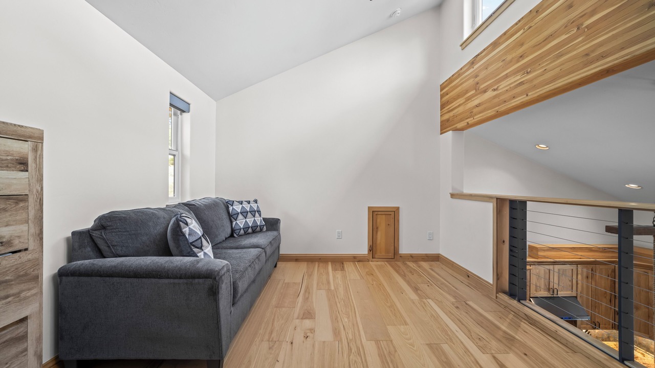 Photo of Bedroom in Twin Lakes