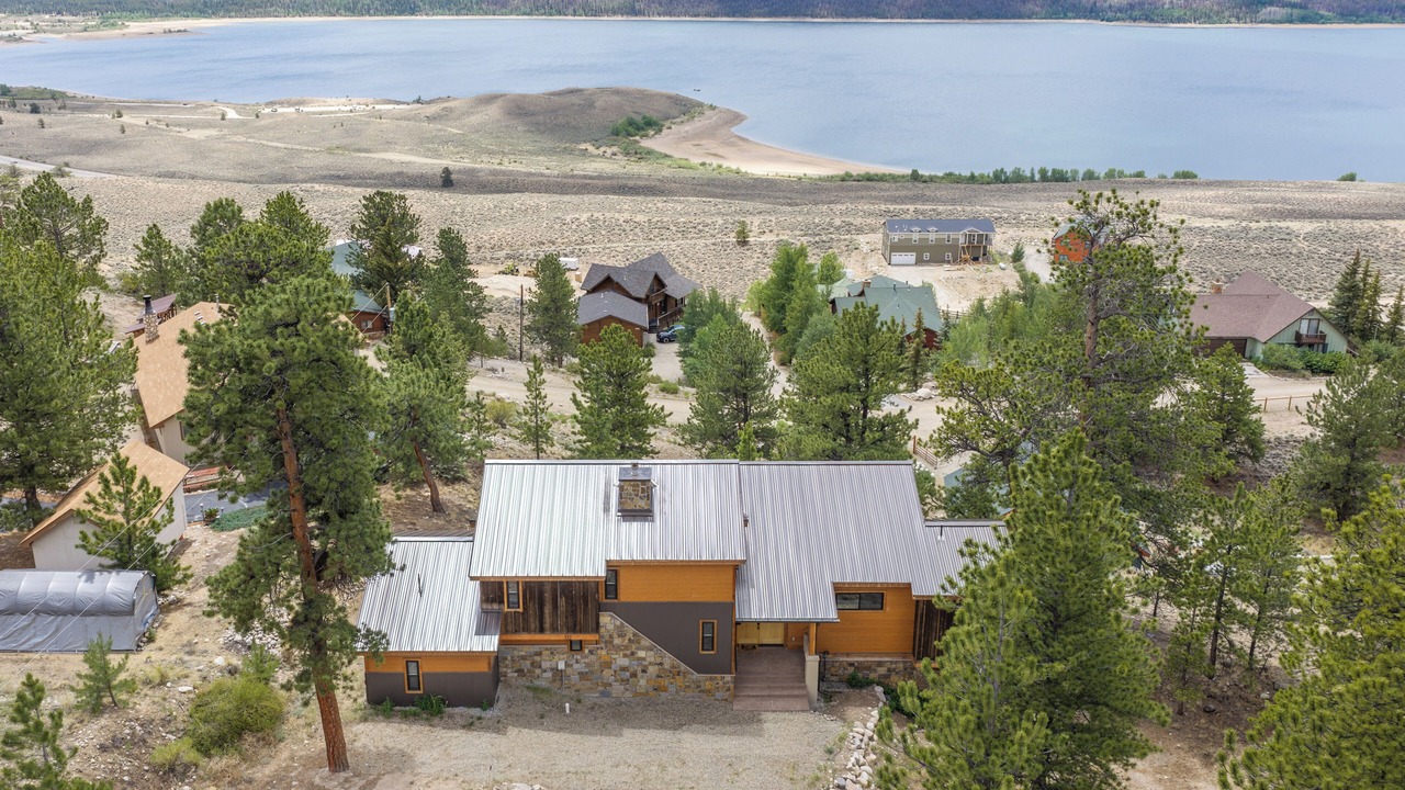 Photo of Others in Twin Lakes