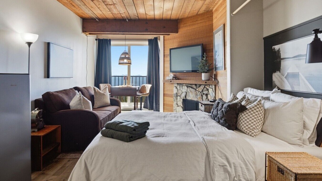 Photo of Bedroom in Big White Ski Resort