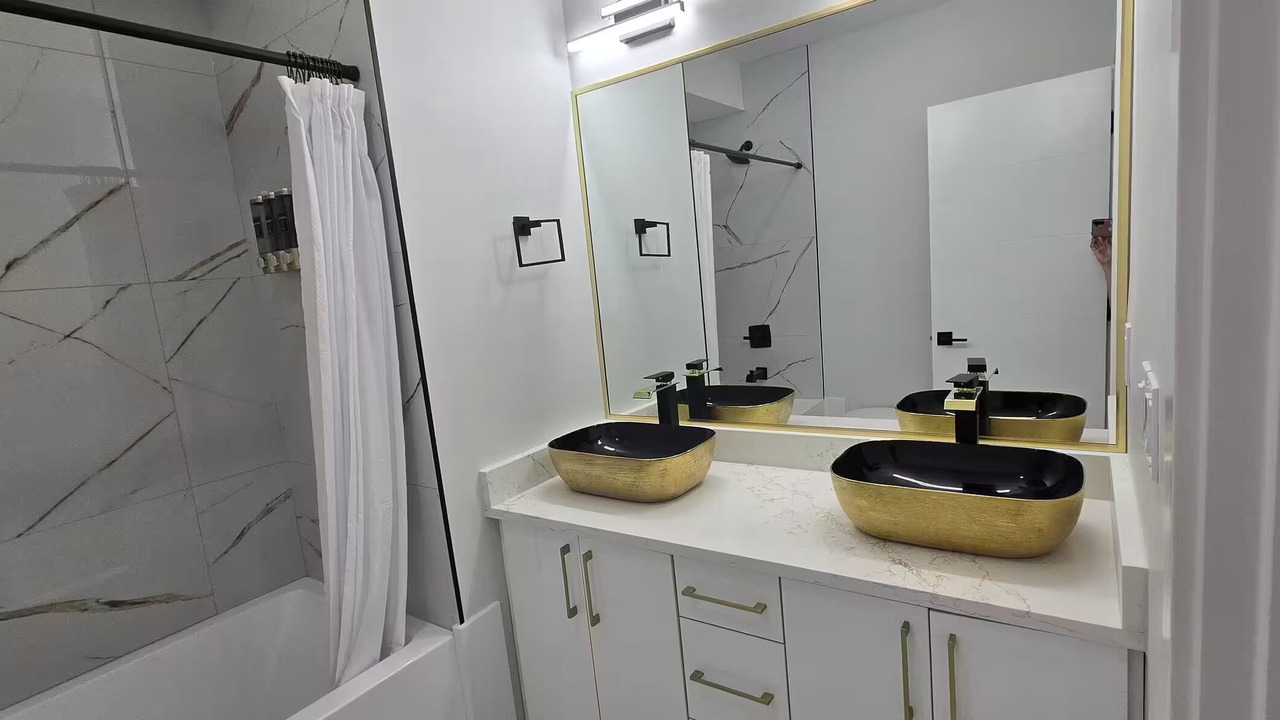 Photo of Bathroom in Leduc County