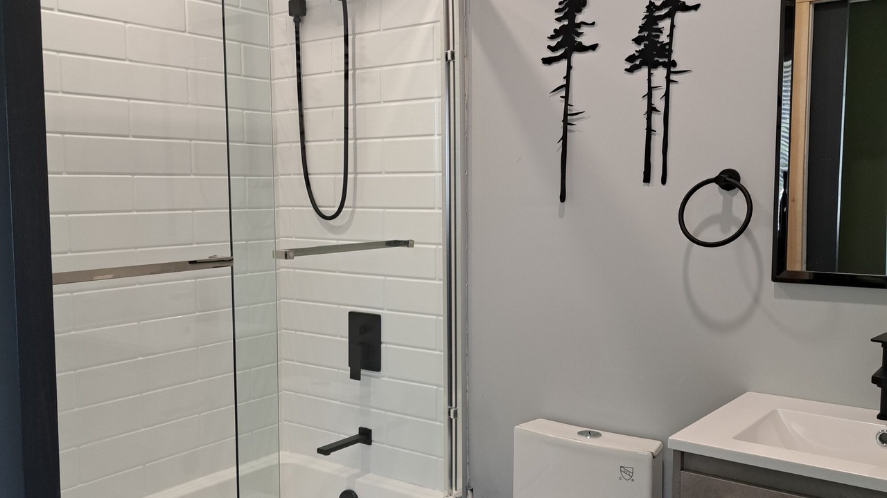 Photo of Bathroom in Squamish-Lillooet Regional District