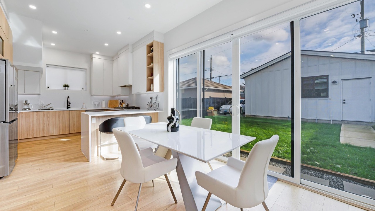 Photo of Kitchen in Renfrew-Collingwood