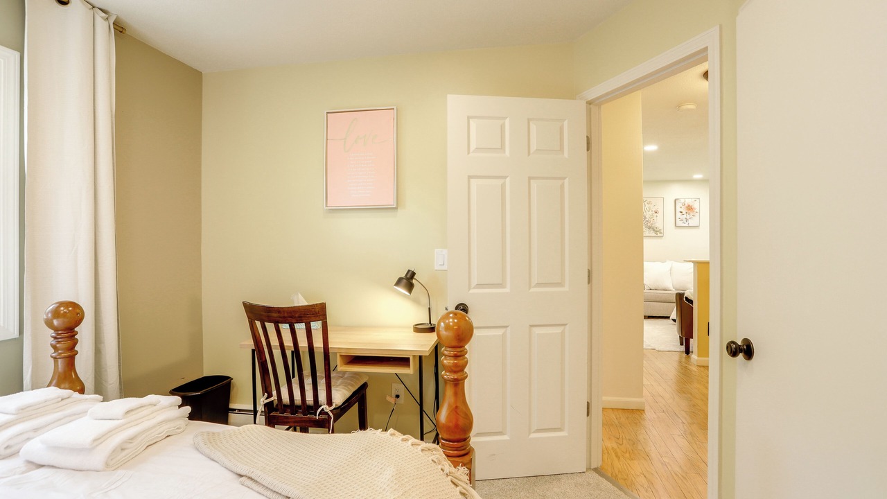 Photo of Bedroom in Oberlin