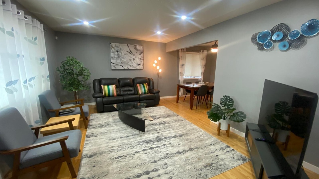 Photo of Livingroom in Jasper Place