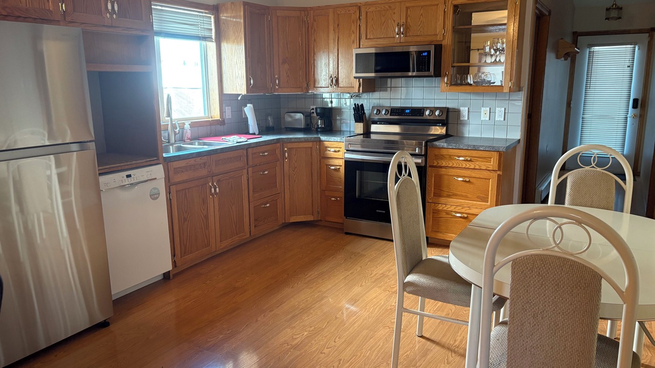Photo of Kitchen in Sundre