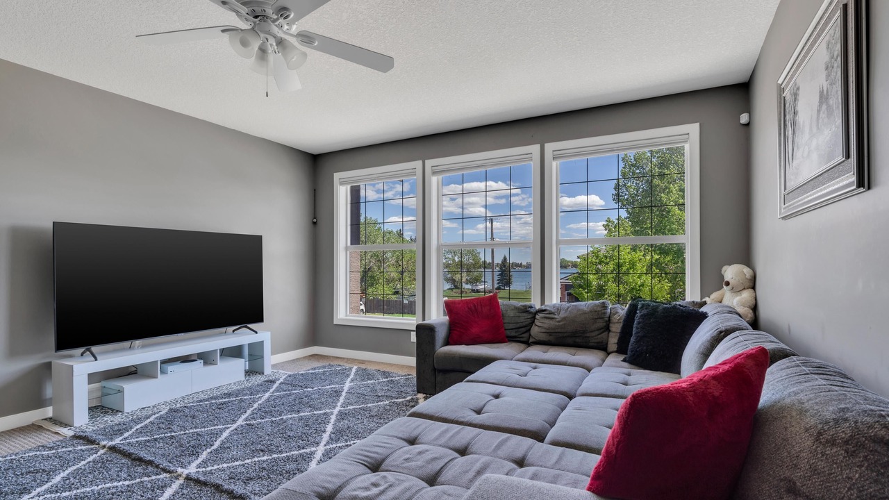 Photo of Livingroom in Chestermere