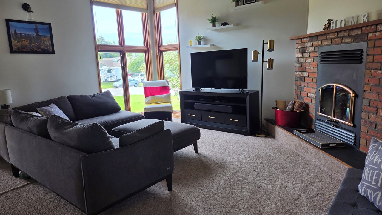 Photo of Livingroom in Whitehorse