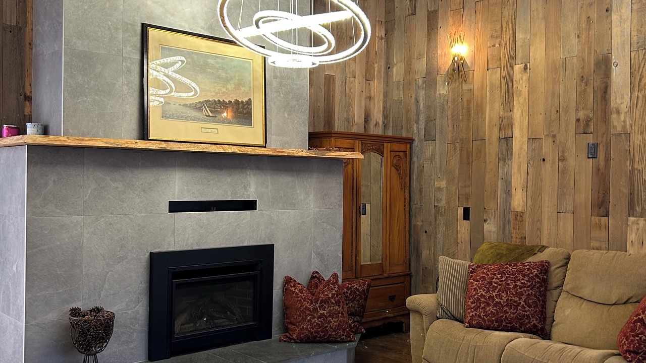 Photo of Livingroom in Okanagan-Similkameen