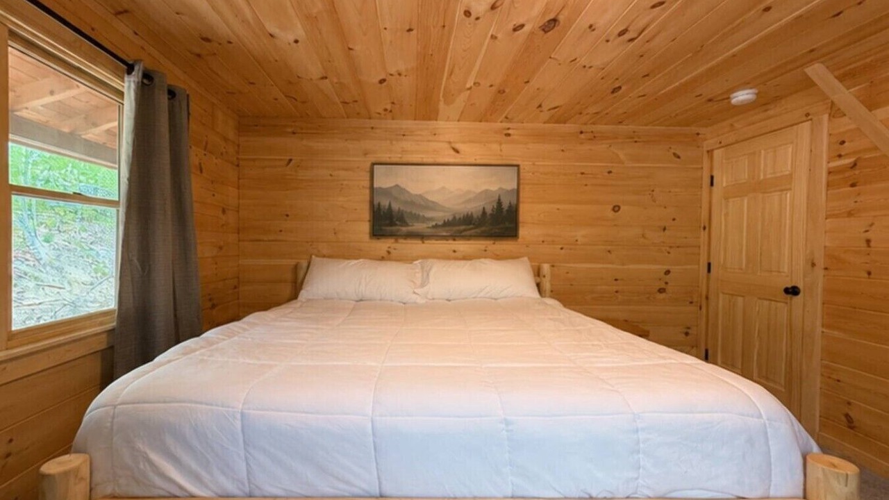 Photo of Bedroom in Birchview by the Saco
