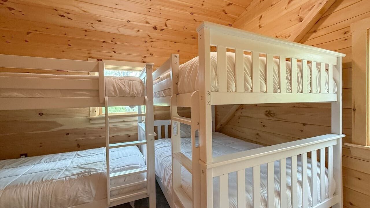Photo of Bedroom in Birchview by the Saco