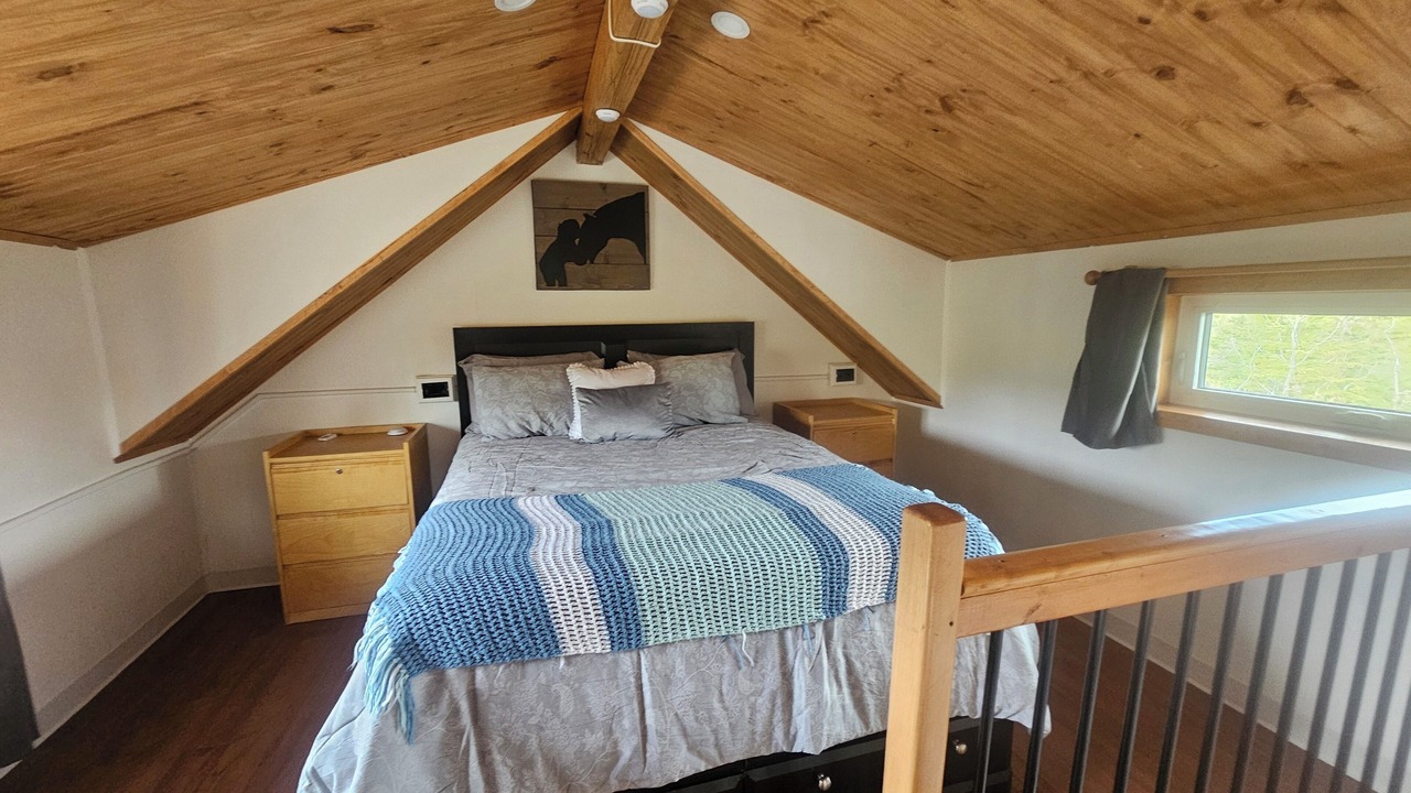 Photo of Bedroom in Whitehorse