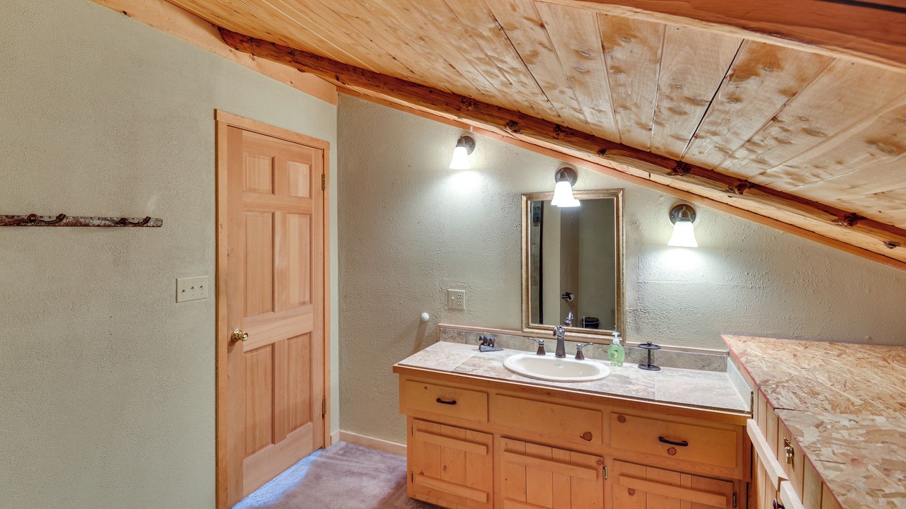 Photo of Bathroom in Gunnison