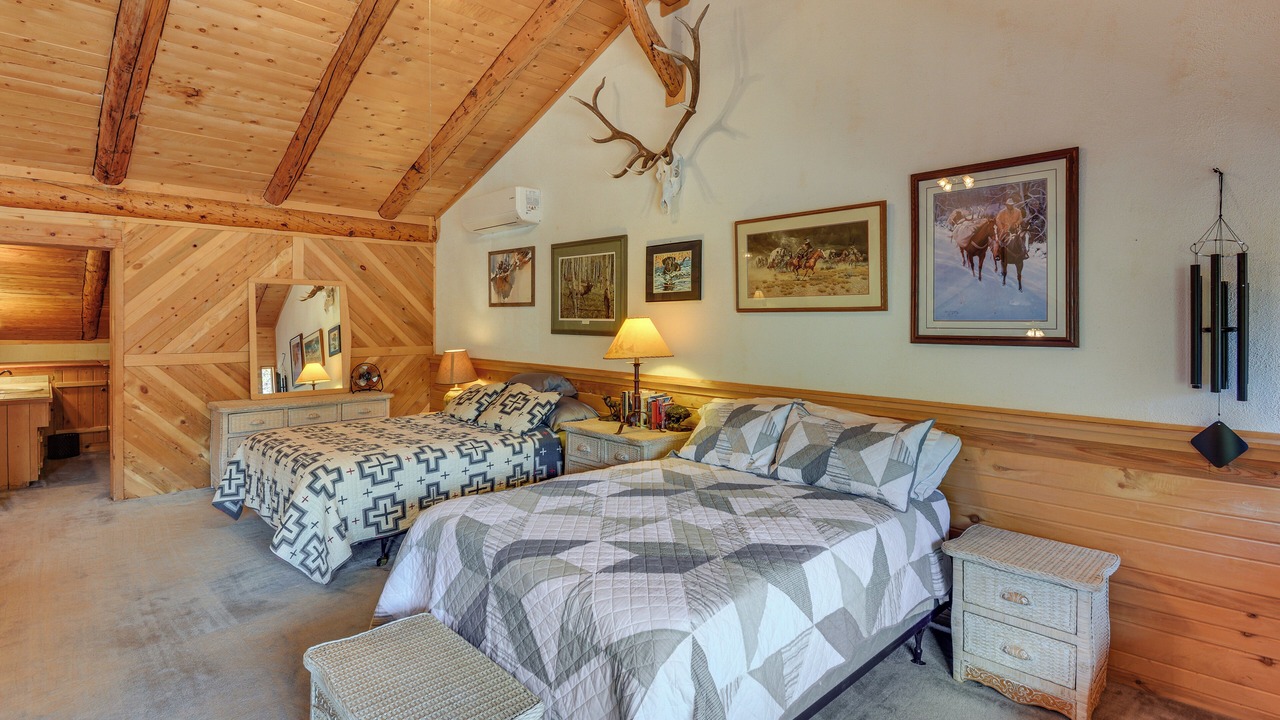 Photo of Bedroom in Gunnison