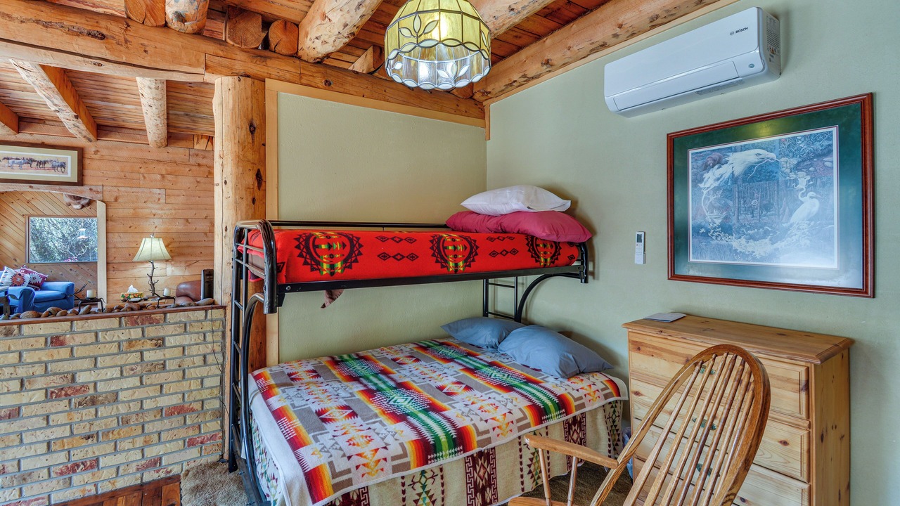 Photo of Bedroom in Gunnison