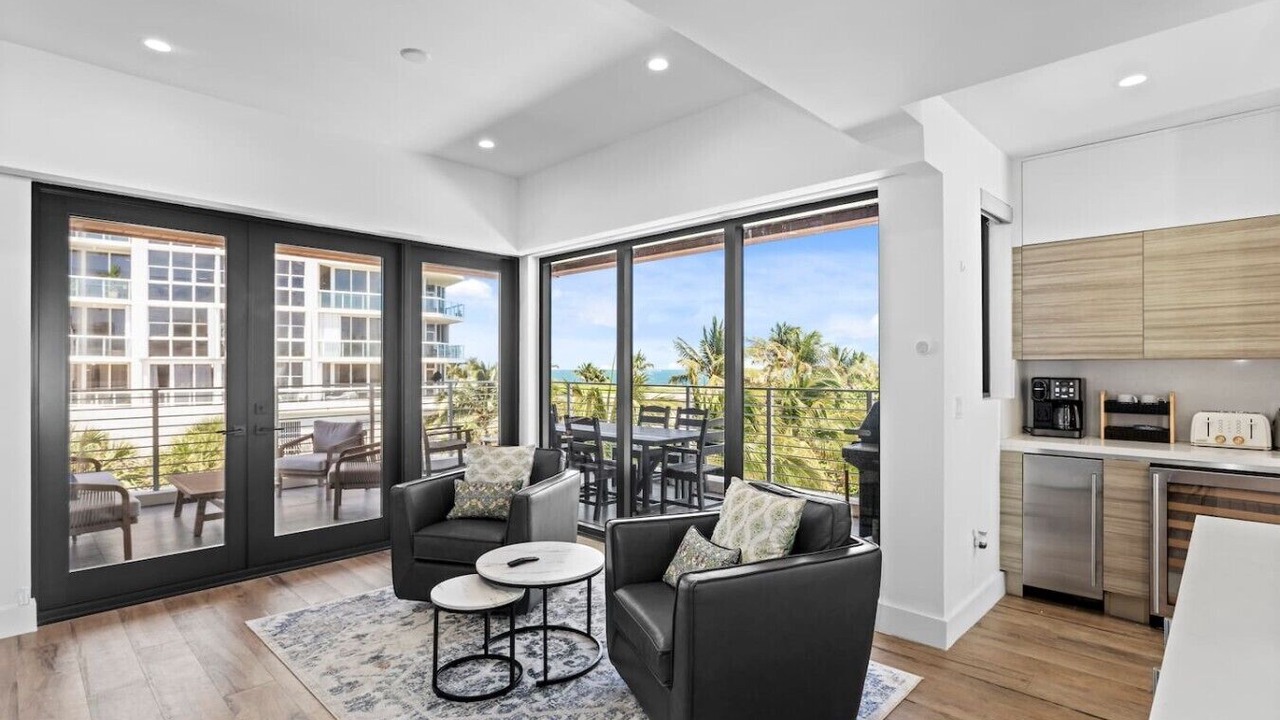 Photo of Livingroom in North Beach