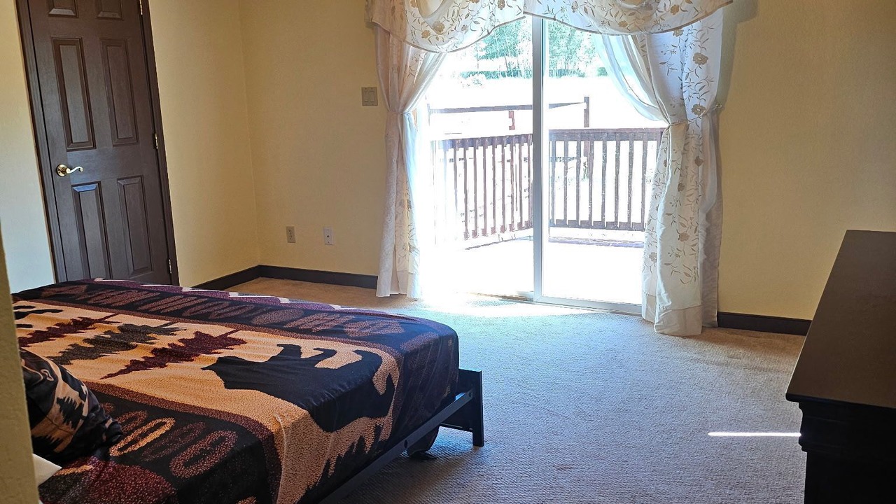 Photo of Bedroom in South Fork