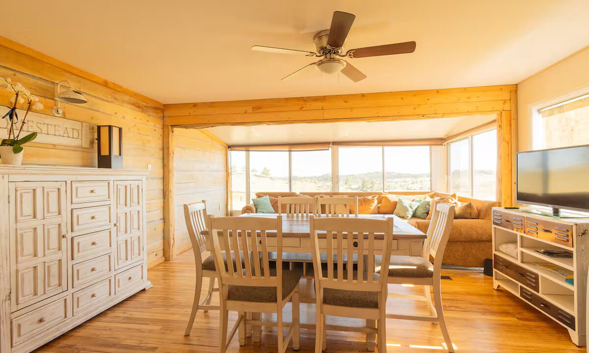 Photo of Livingroom in Granite Canon
