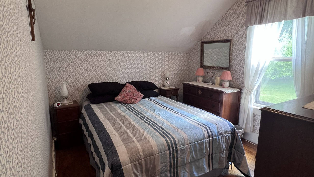 Photo of Bedroom in Proctor