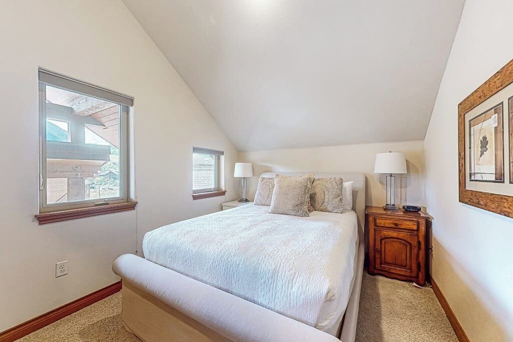 Photo of Bedroom in Willow Grove