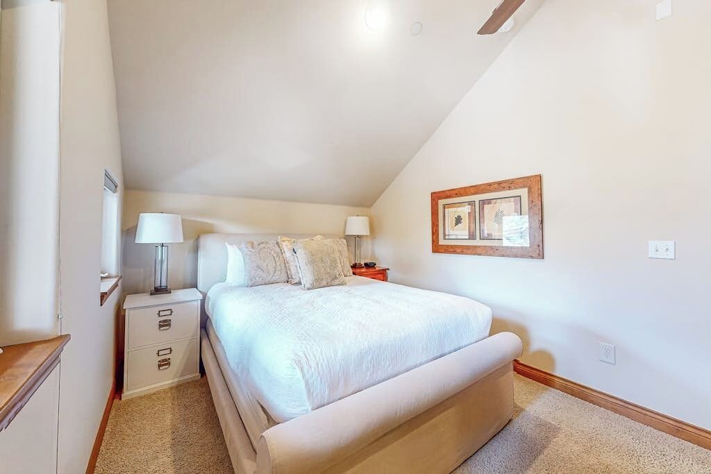 Photo of Bedroom in Willow Grove