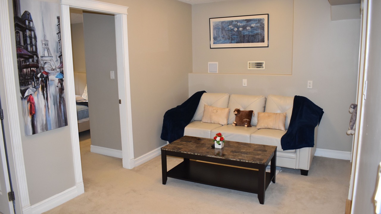 Photo of Livingroom in Gordon Head