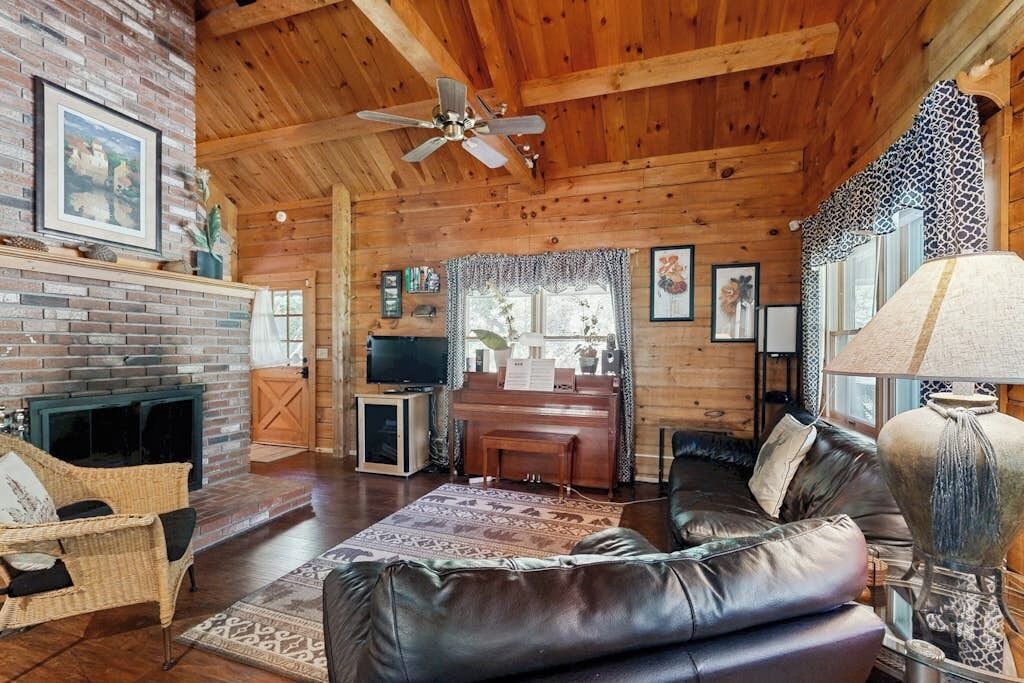 Photo of Livingroom in Easton