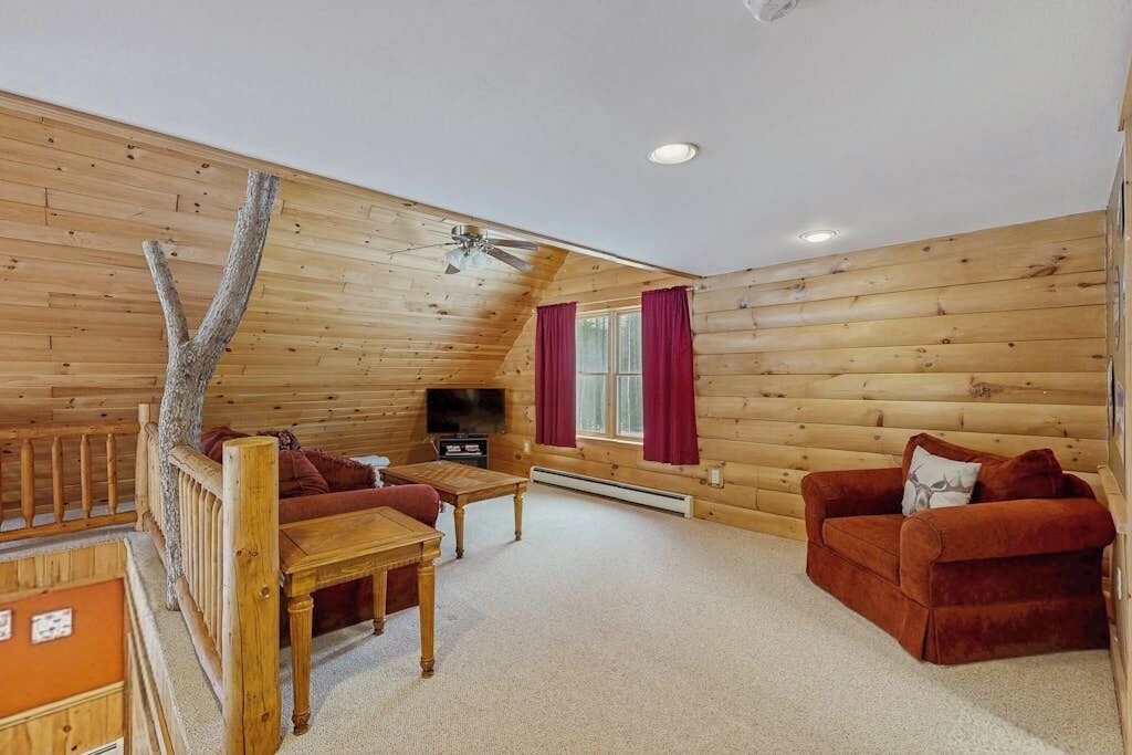 Photo of Livingroom in Sunday River Area
