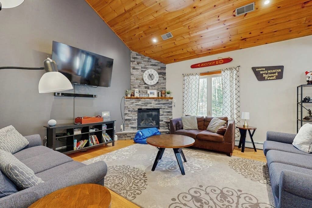 Photo of Livingroom in Bartlett