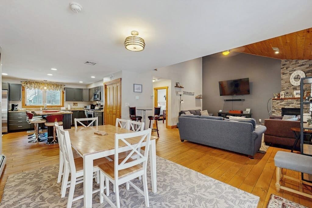 Photo of Livingroom in Bartlett