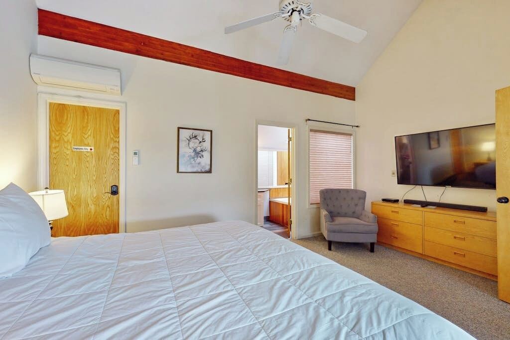 Photo of Bedroom in Jackson