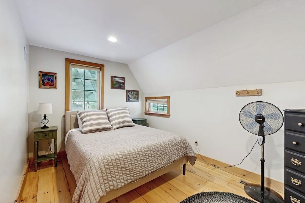 Photo of Bedroom in Greenwood