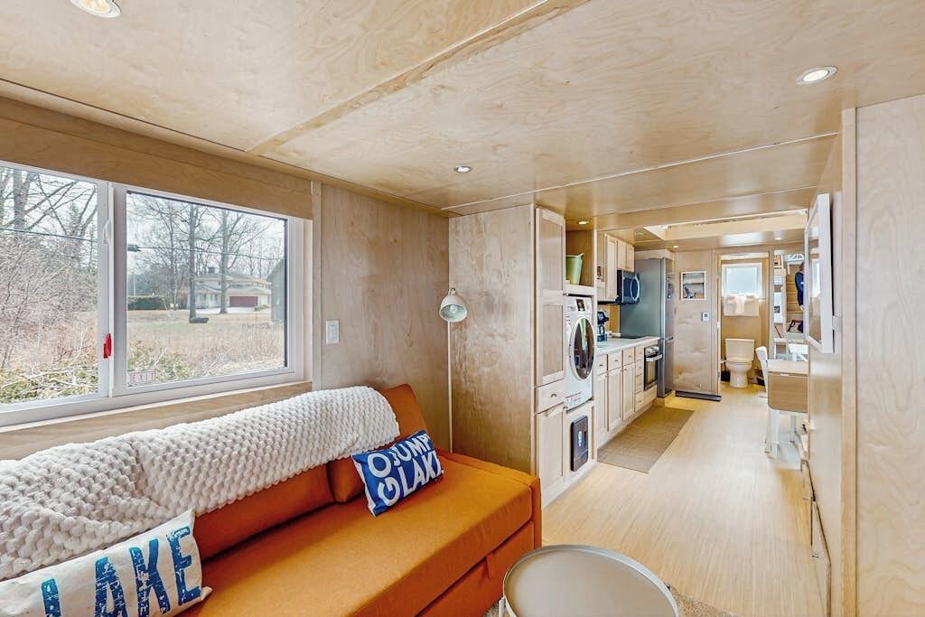 Photo of Livingroom in Malletts Bay