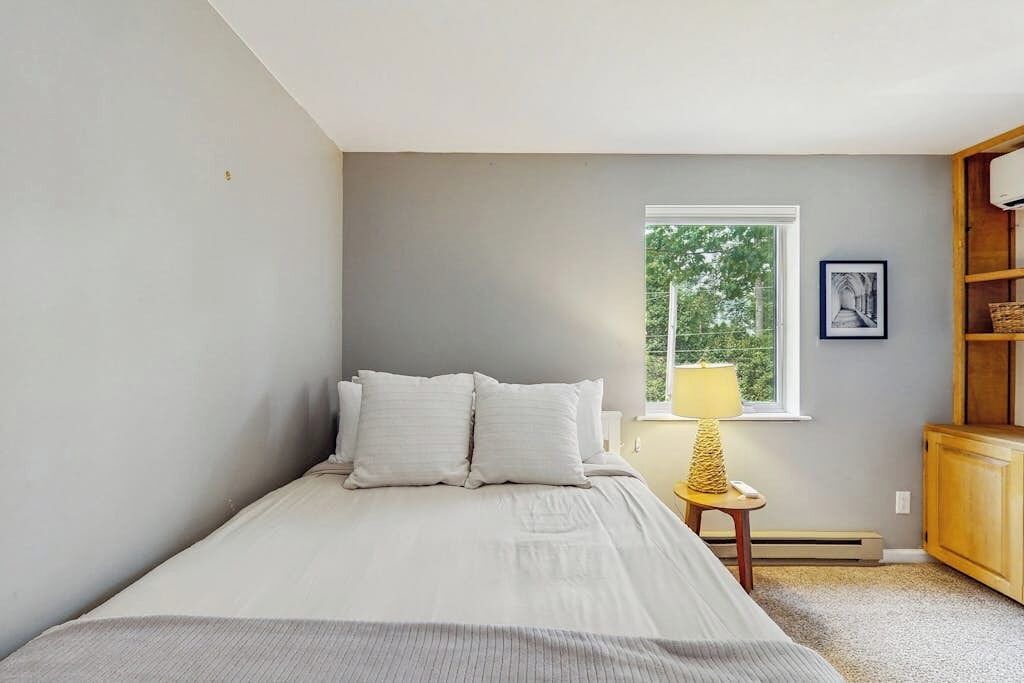 Photo of Bedroom in Malletts Bay