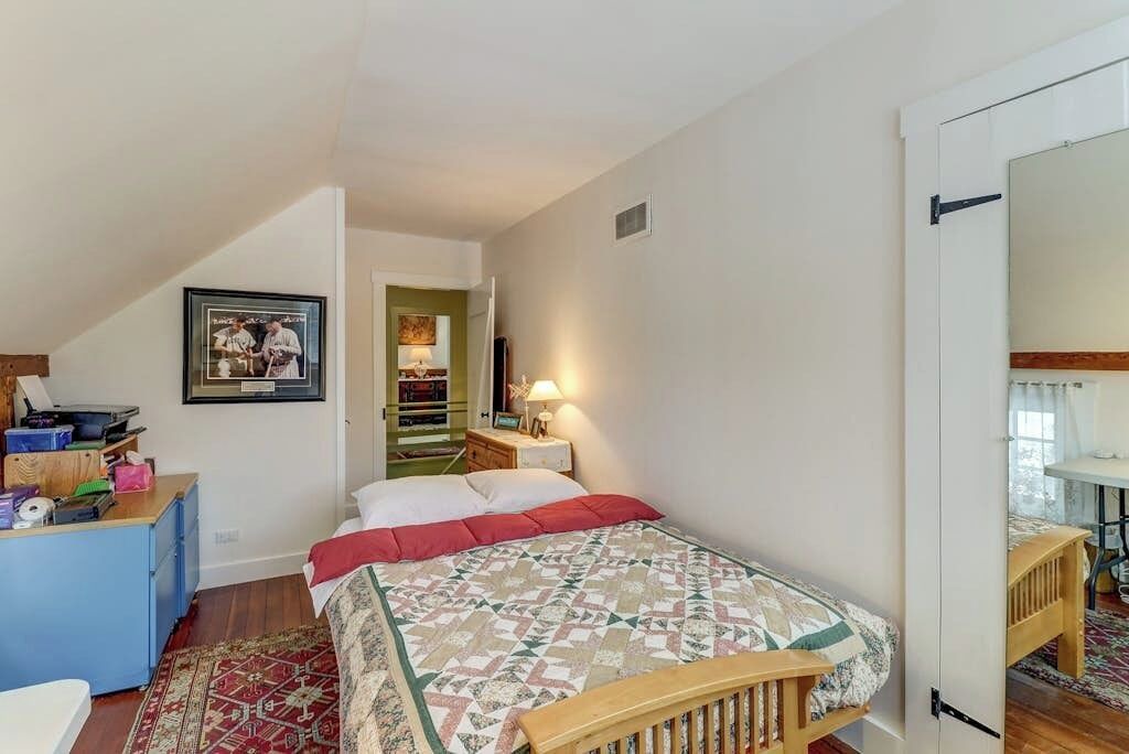 Photo of Bedroom in Belmont