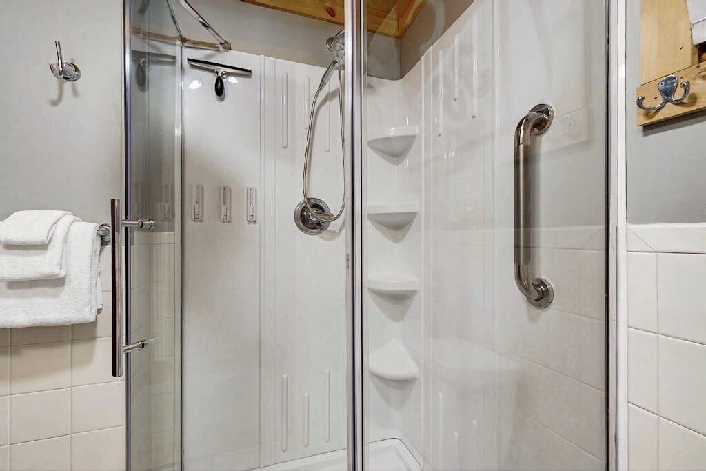 Photo of Bathroom in Malletts Bay